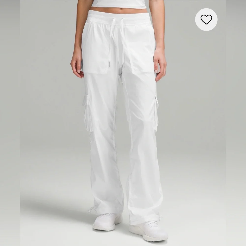 Lululemon Dance Studio Relaxed-Fit Mid-Rise Cargo Pant - Picture 1 of 3